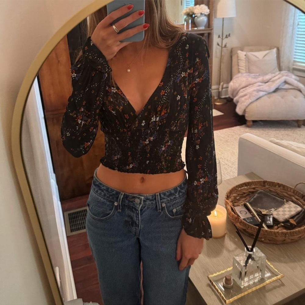 Urban long sleeve top